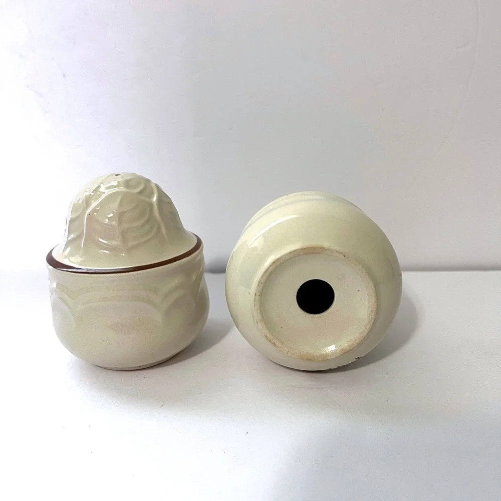 Vintage Ceramic Floral Salt‎ and Pepper Shakers Set Kitchen Decor Cottagecore